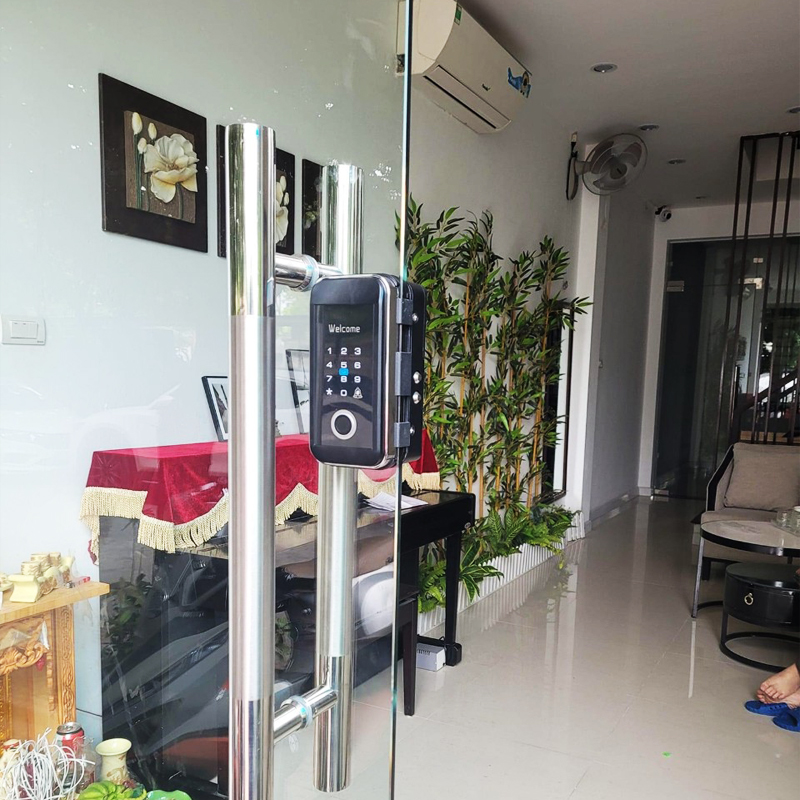 khóa vân tay cửa kính